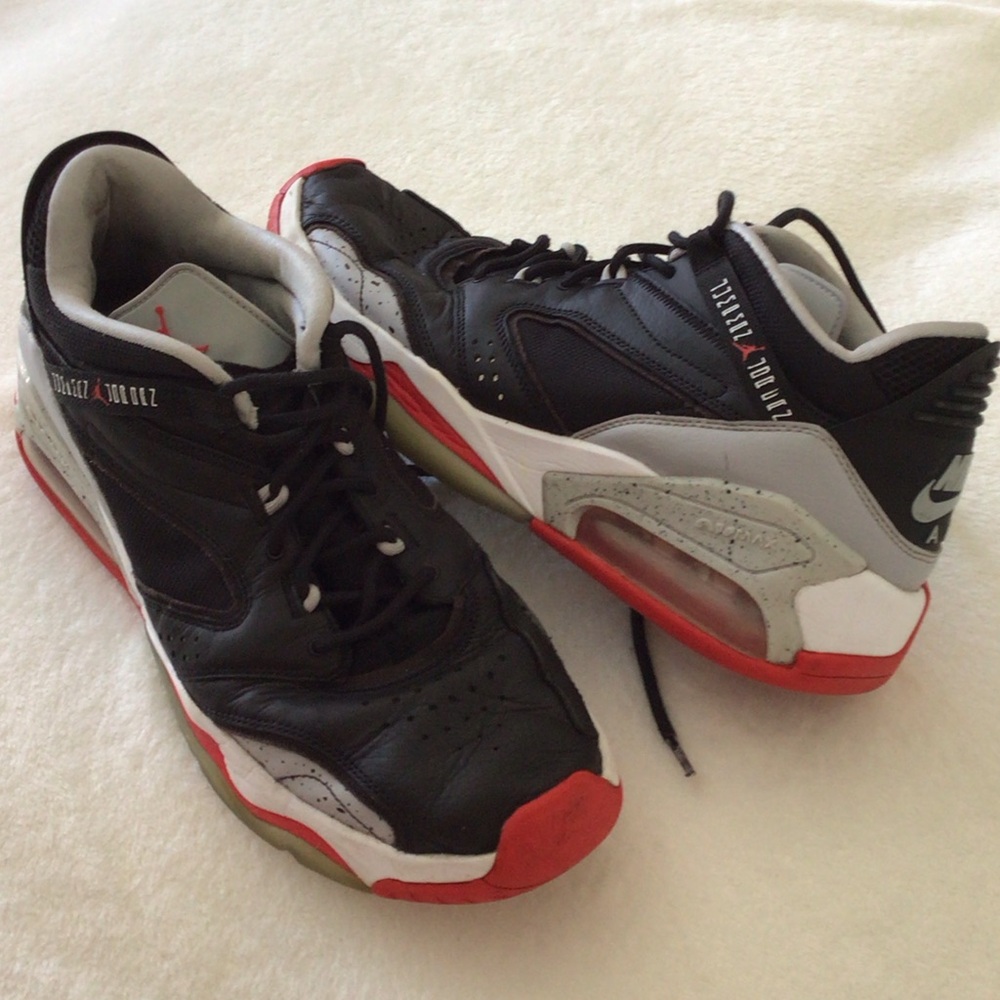 Nike - Men’s Jordan Point Lane Black/  University Red-Wolf Grey Mid-Top Shoes